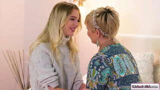 Big amilotxak milf ipurdian licked txiki bat amilotxak lesbiana babe