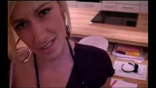 BitchNr1 मध्ये Fucked एक काळावेषभूषा