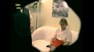 2 wasagaji Milfs kucheza anal toy! Amateurcommunity.xxx