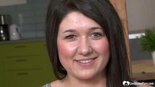 Со юн но юн люкетсэ басьтоно сьӧд любительский трах отсасывать кысӥе красотка-ын.